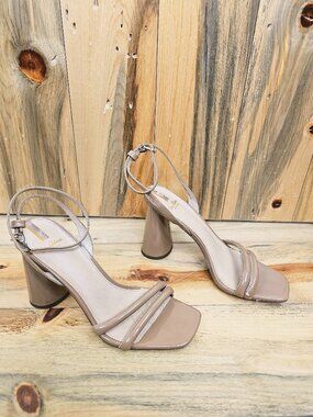 Sam Edelman Kia Nude Patent Leather Ankle Strap Block Heel Size 9